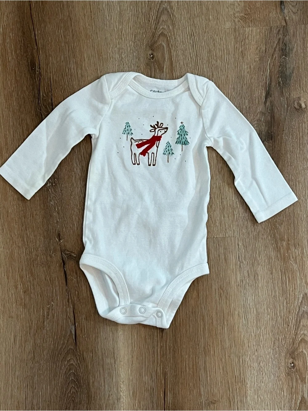 Carter's | White Long-Sleeve Bodysuit Embroidered Reindeer with Red Scarf Sz 6M